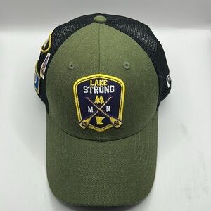 🐟- Minnesota SnapBack trucker hat. “Lake Strong” New Era 9forty